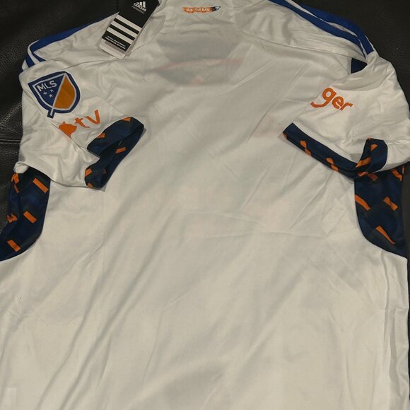 Adidas FC Cincinnati White and Blue Jersey - Picture 2 of 5
